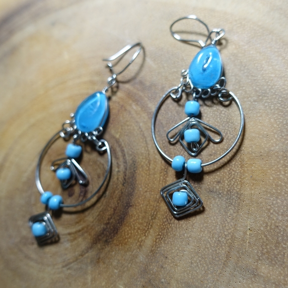 Blue crystal stone chandelier Circle earrings - Picture 5 of 5